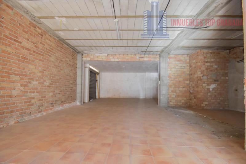For sale of commercial in Granada