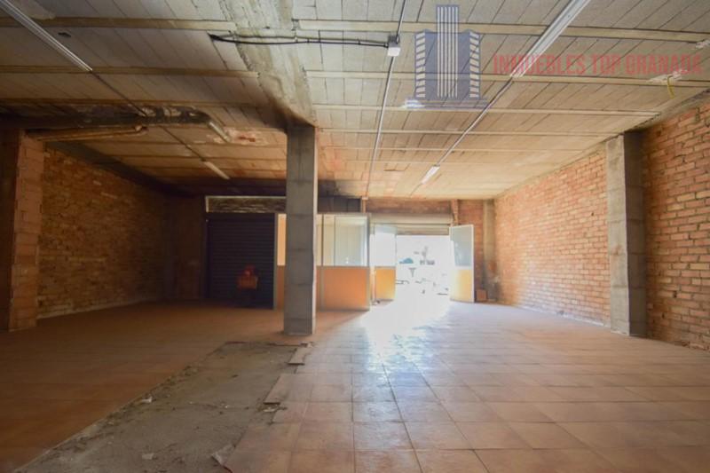 For sale of commercial in Granada