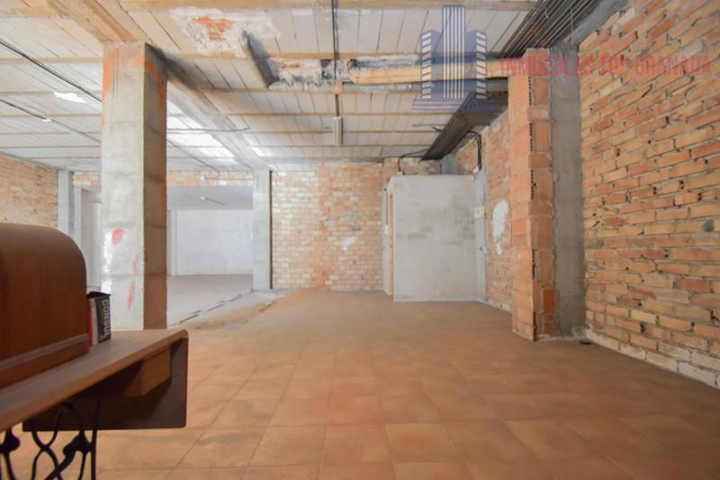 For sale of commercial in Granada