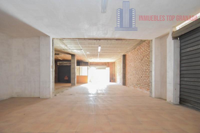 For sale of commercial in Granada