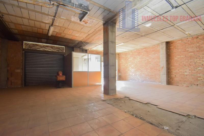 For sale of commercial in Granada