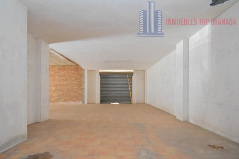 For sale of commercial in Granada