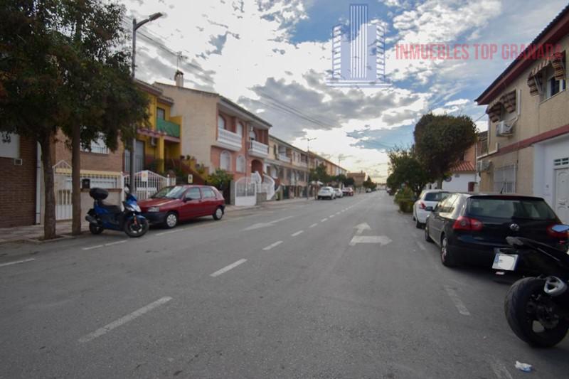For sale of house in Churriana de la Vega