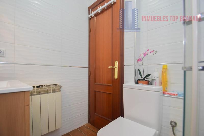 For sale of house in Churriana de la Vega