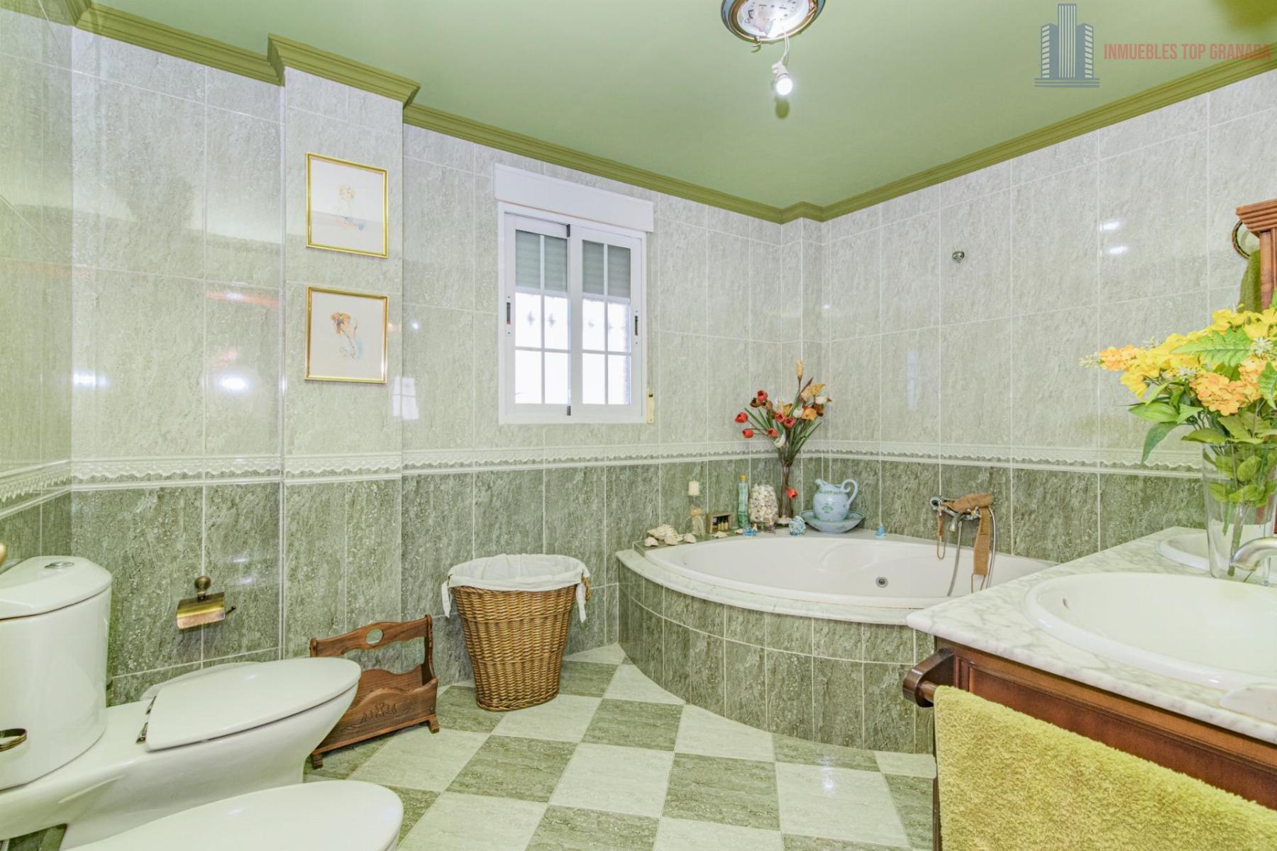 Venta de chalet en Maracena