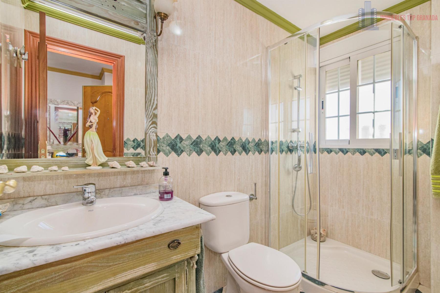 Venta de chalet en Maracena