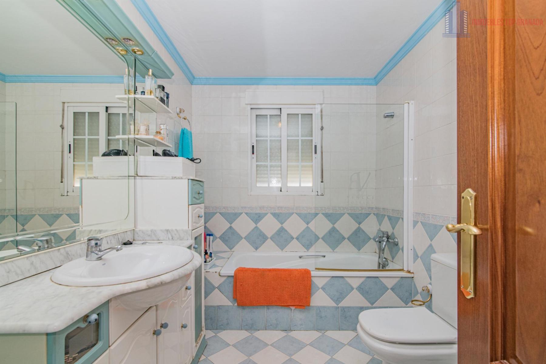 Venta de chalet en Maracena