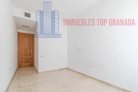 Venta de piso en Granada