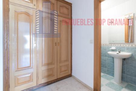 Venta de piso en Granada