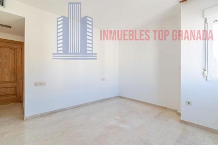 Venta de piso en Granada