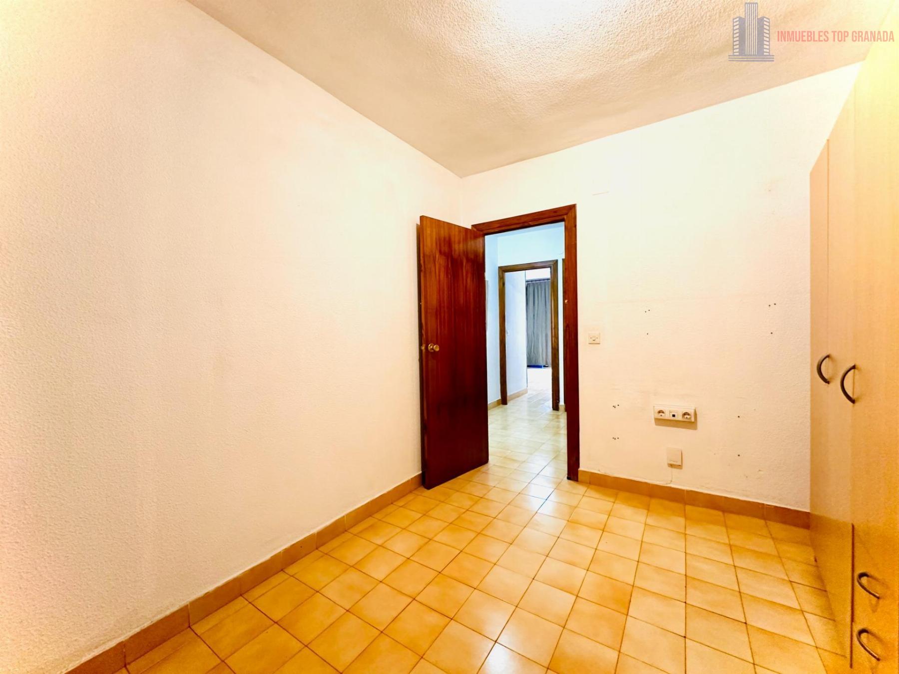 For sale of flat in Maracena