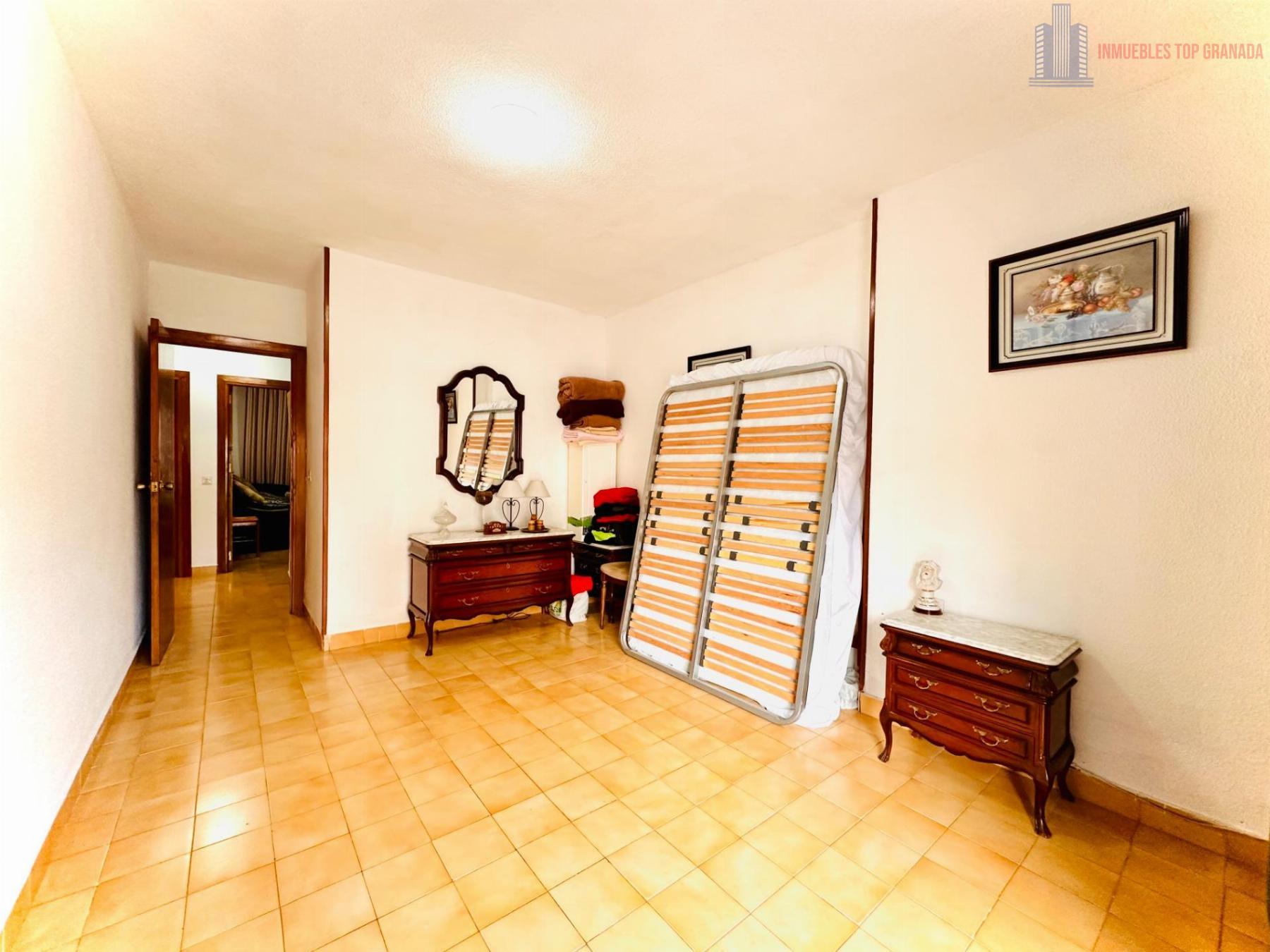 For sale of flat in Maracena