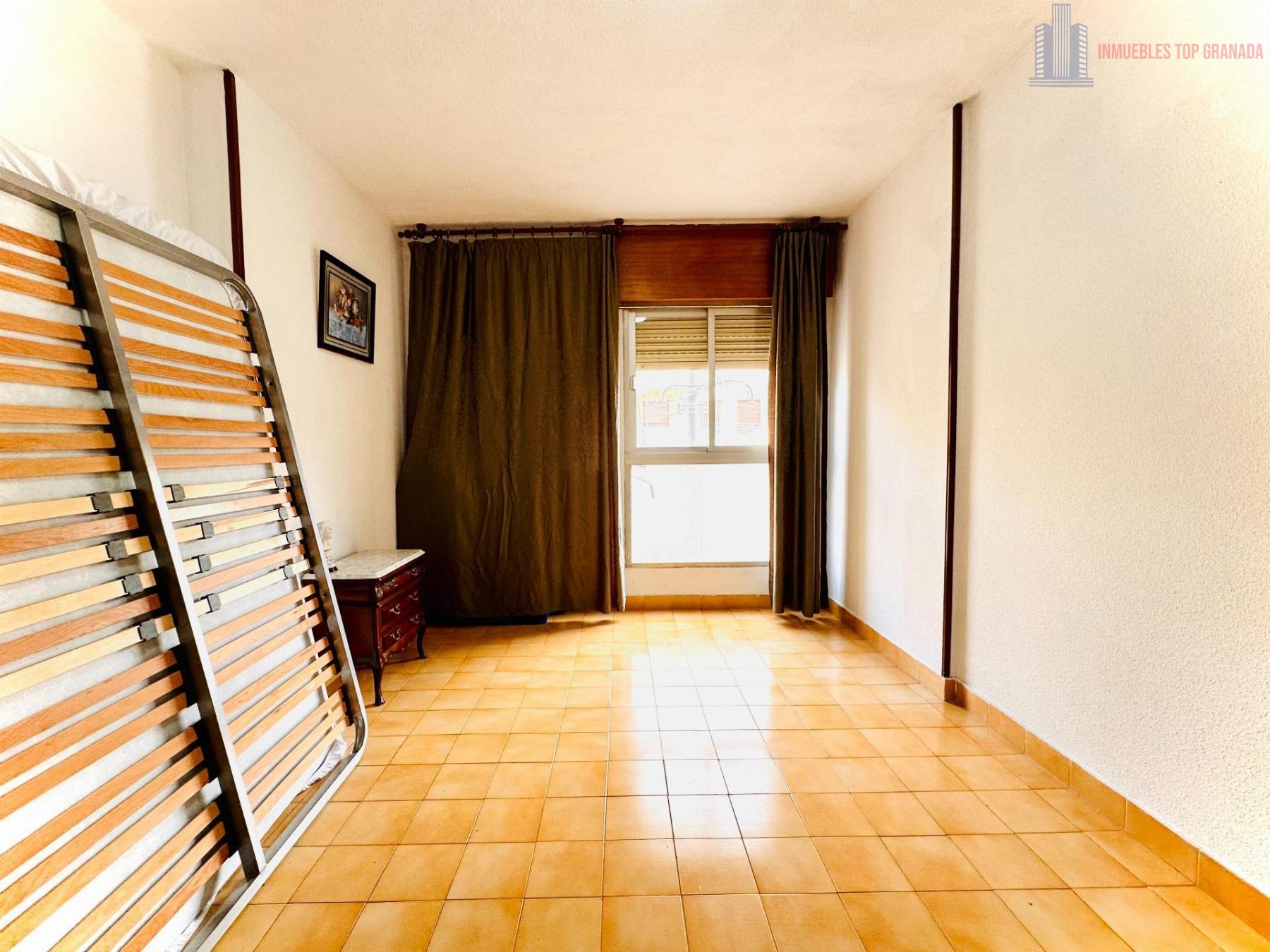 For sale of flat in Maracena