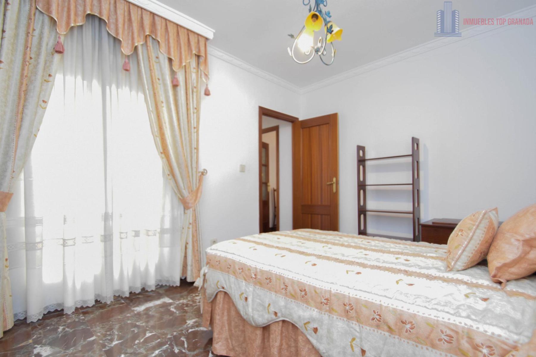 For sale of flat in Atarfe