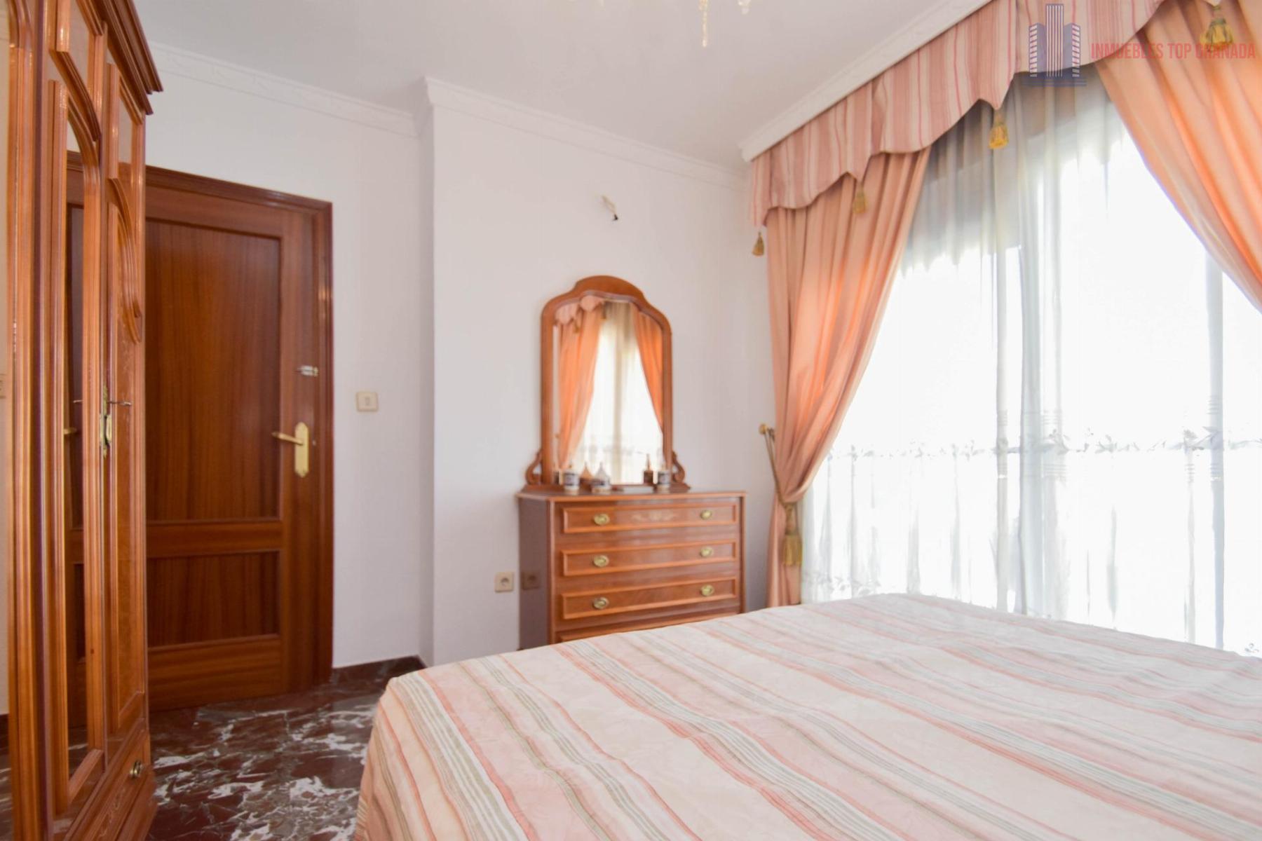 For sale of flat in Atarfe
