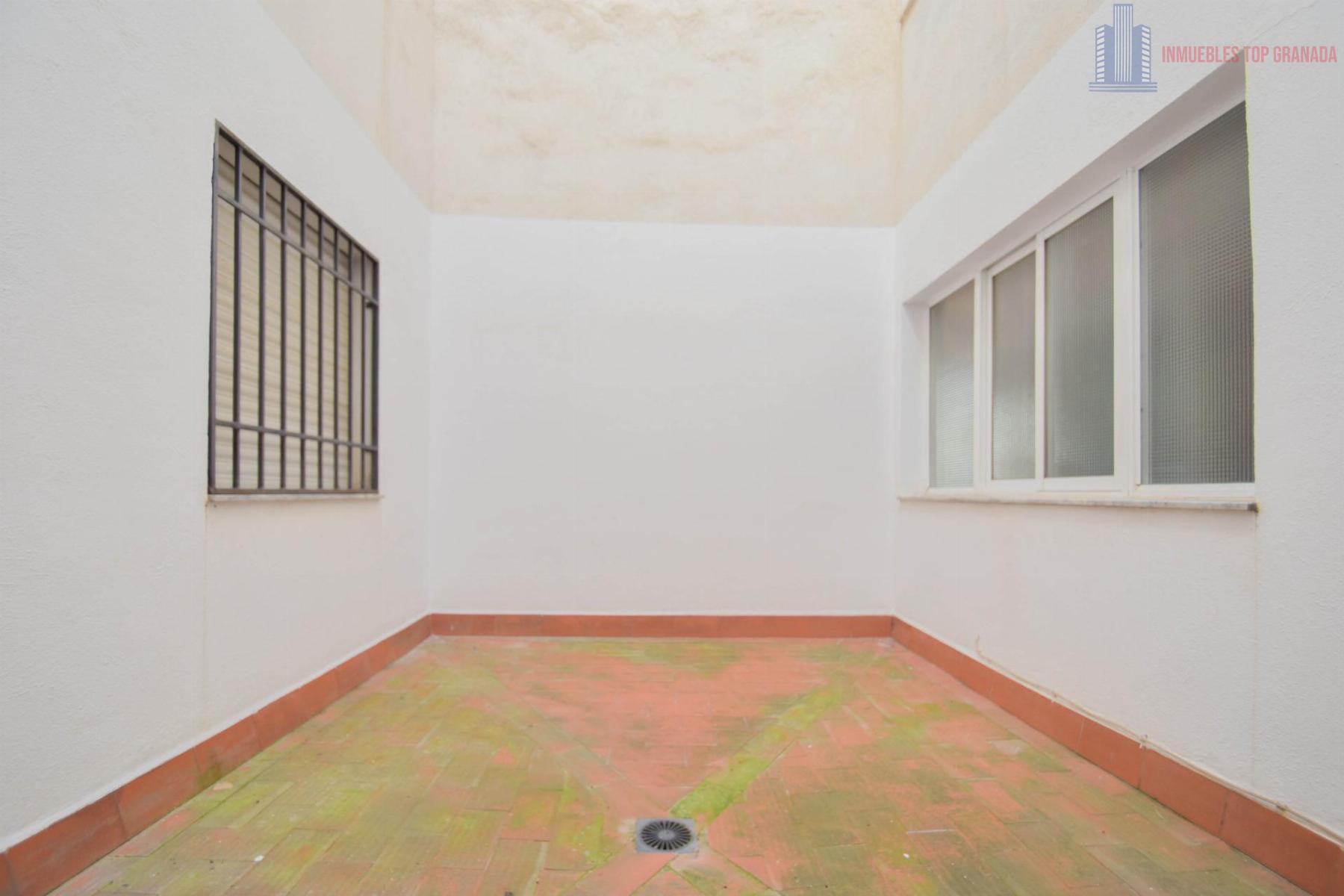 For sale of flat in Atarfe