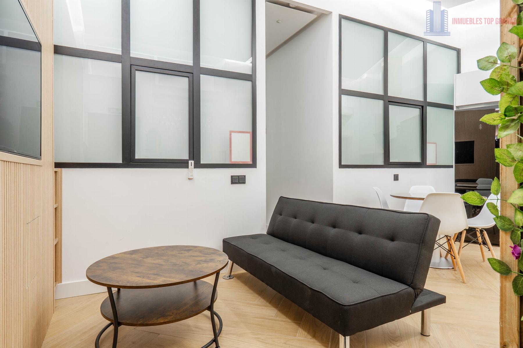For sale of apartment in Granada
