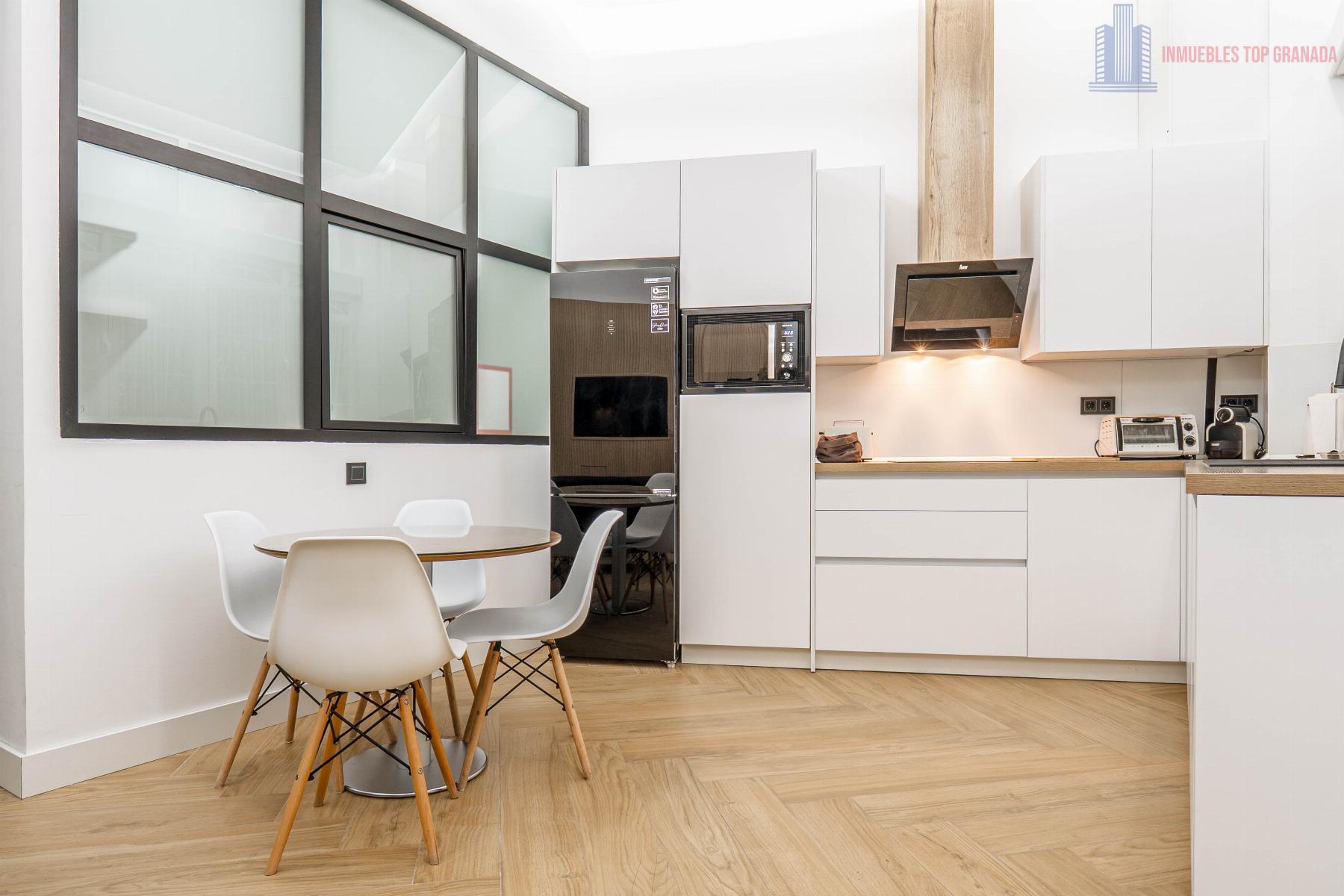 For sale of apartment in Granada