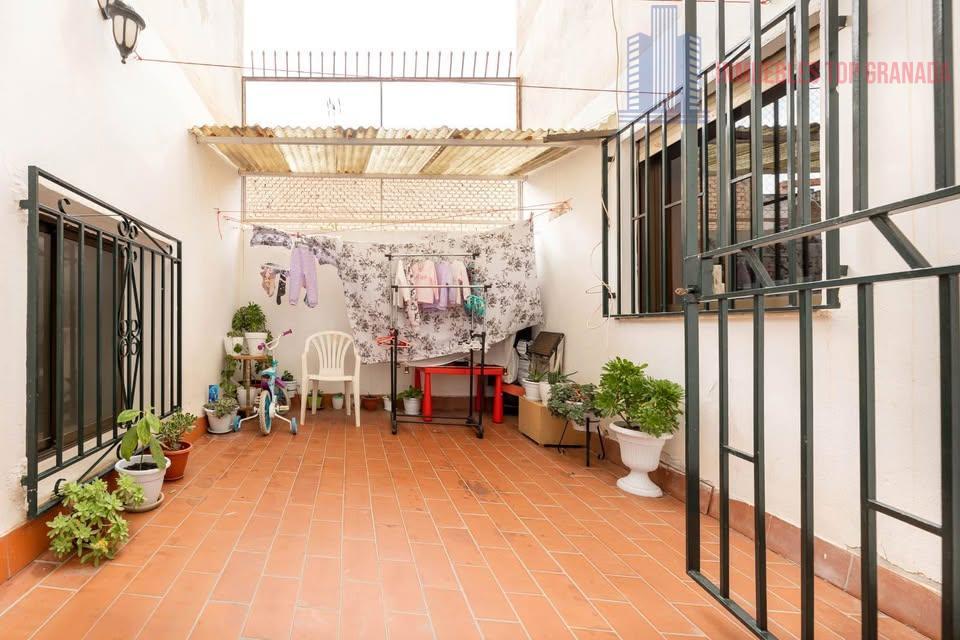 For sale of flat in Armilla