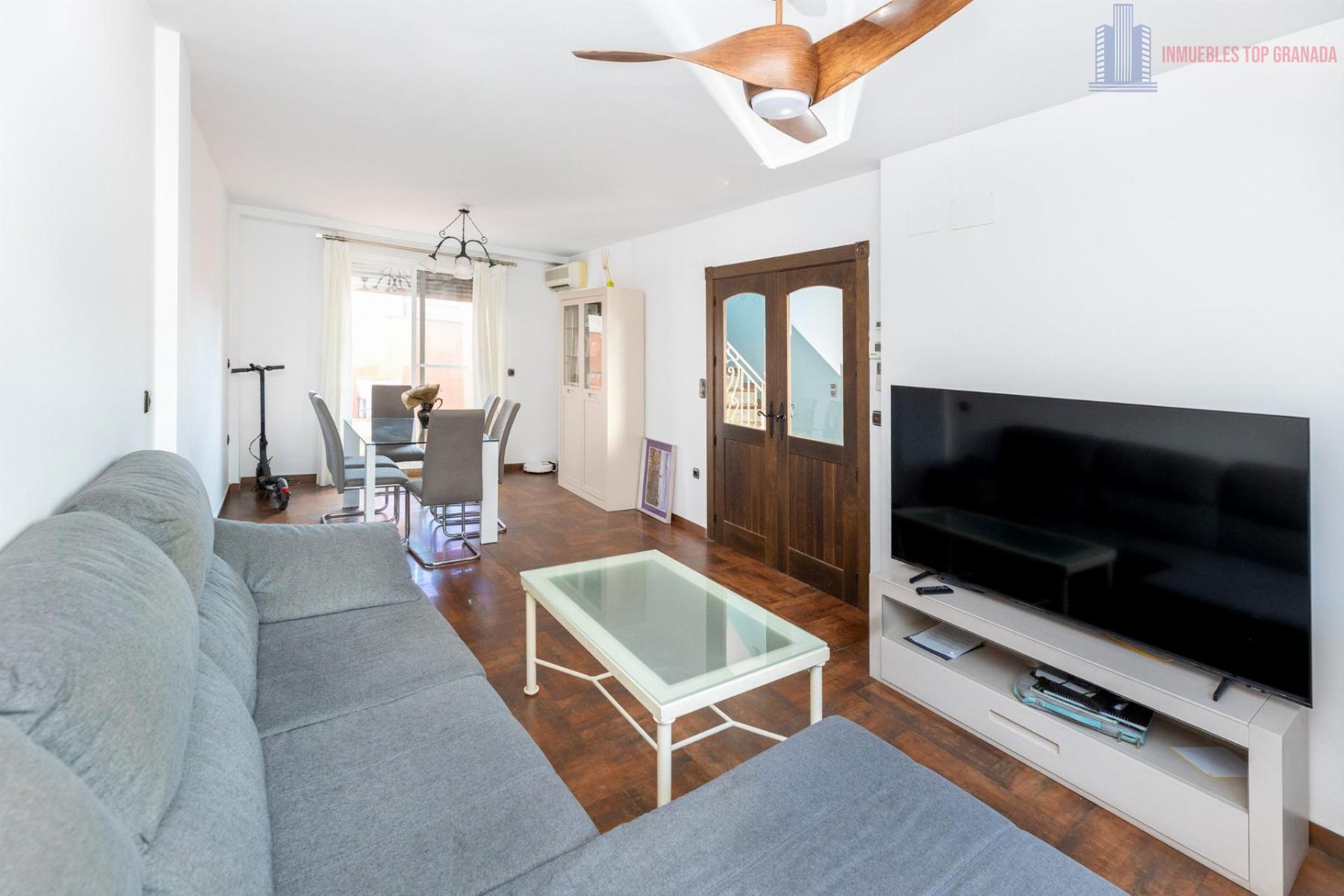 For sale of house in Churriana de la Vega