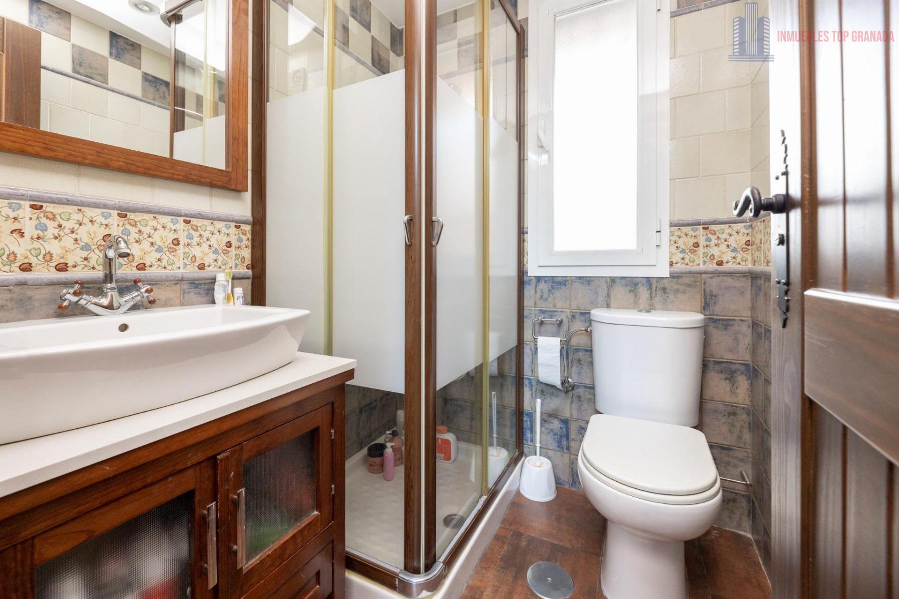 For sale of house in Churriana de la Vega