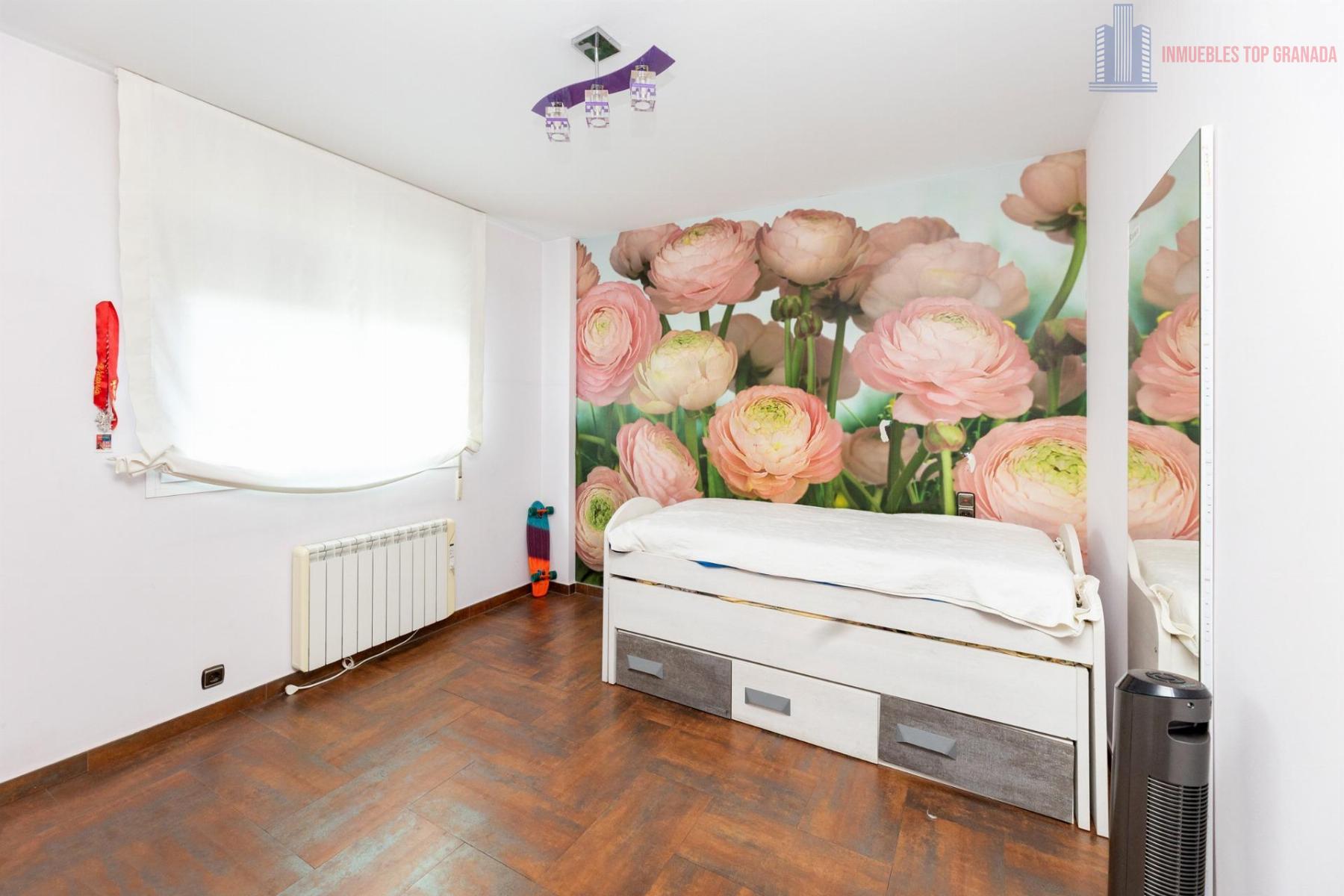 For sale of house in Churriana de la Vega