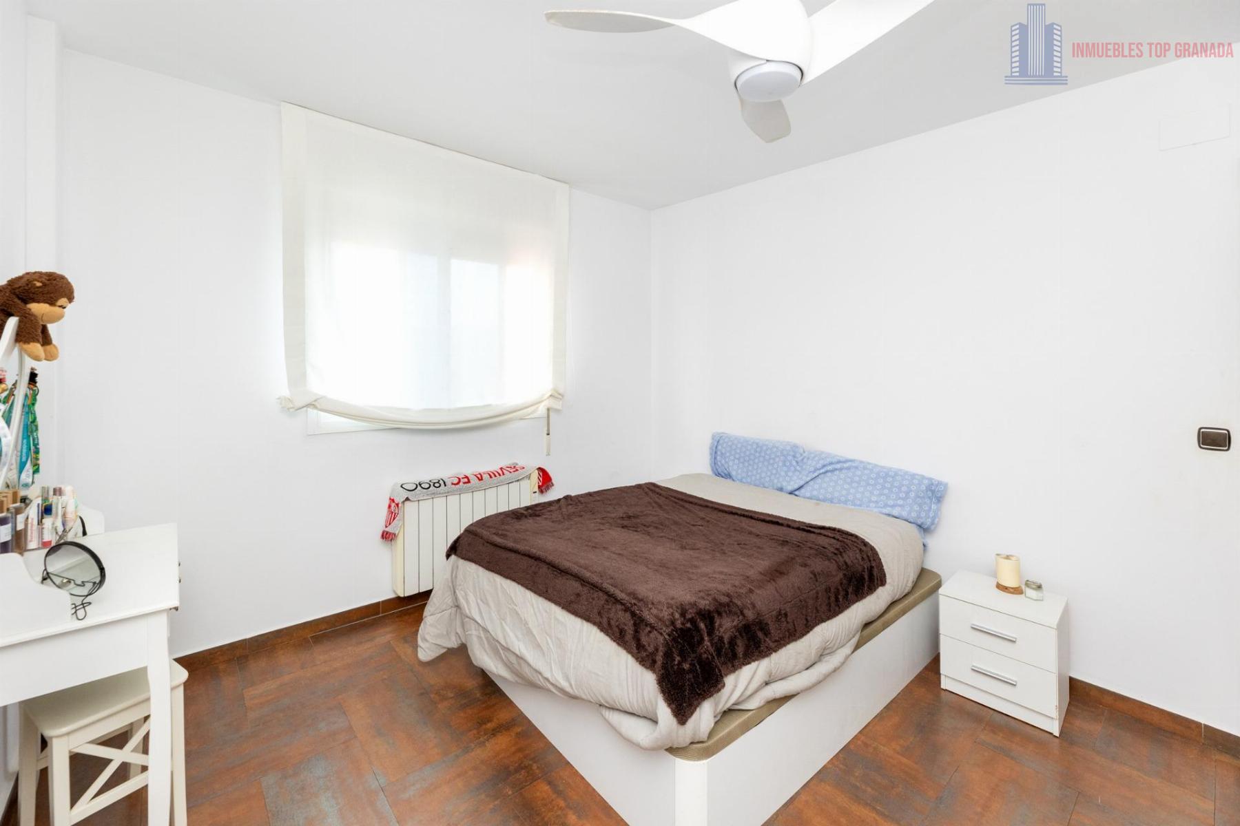 For sale of house in Churriana de la Vega