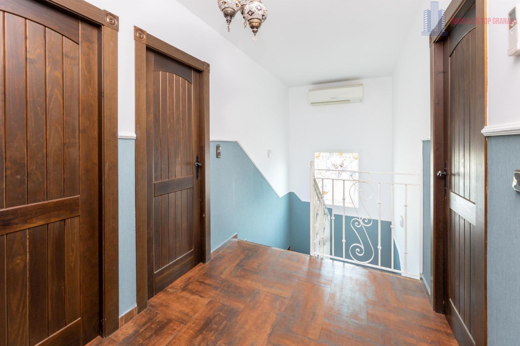 For sale of house in Churriana de la Vega
