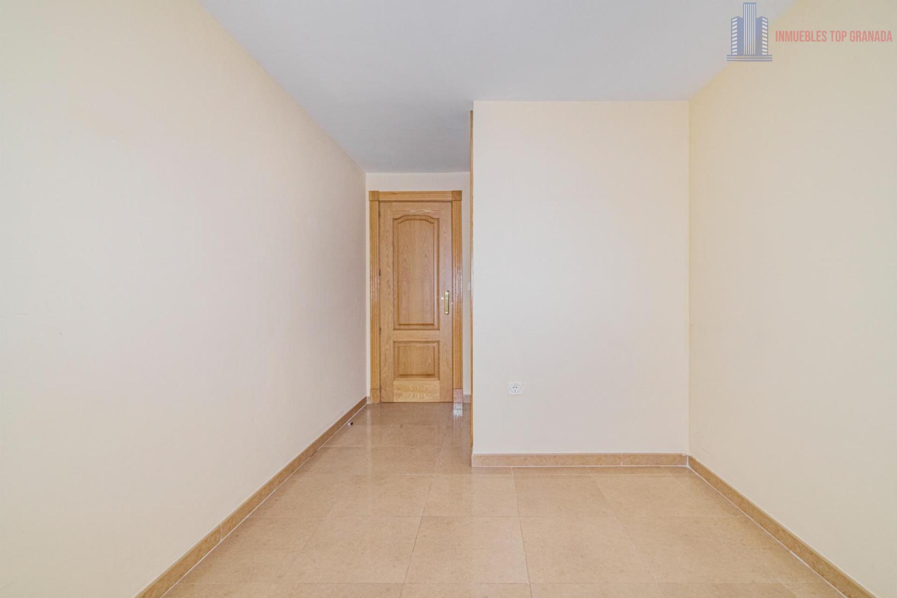 For sale of flat in Atarfe