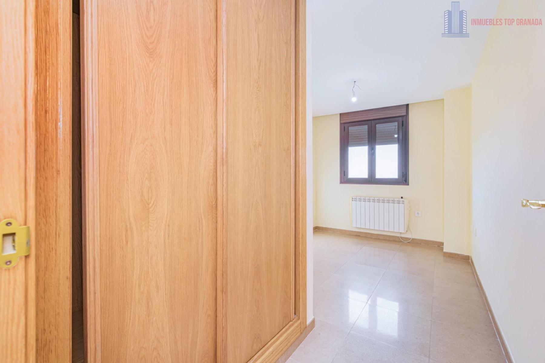 For sale of flat in Atarfe