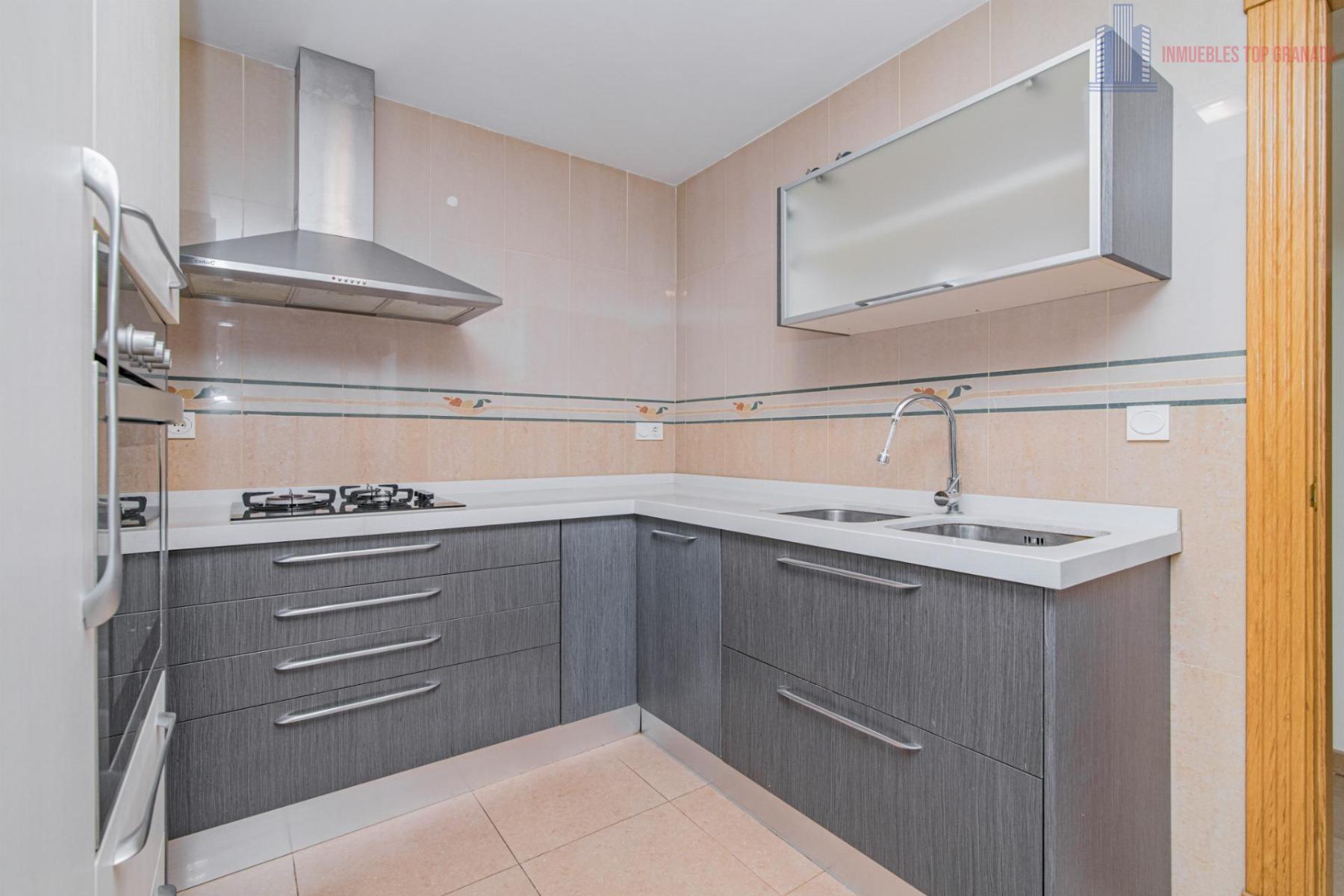 For sale of flat in Atarfe