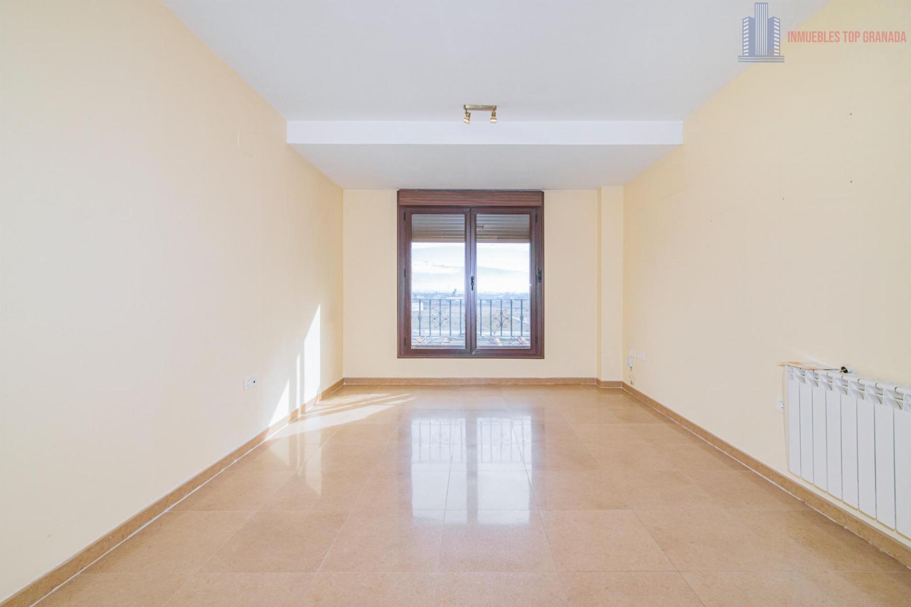 For sale of flat in Atarfe