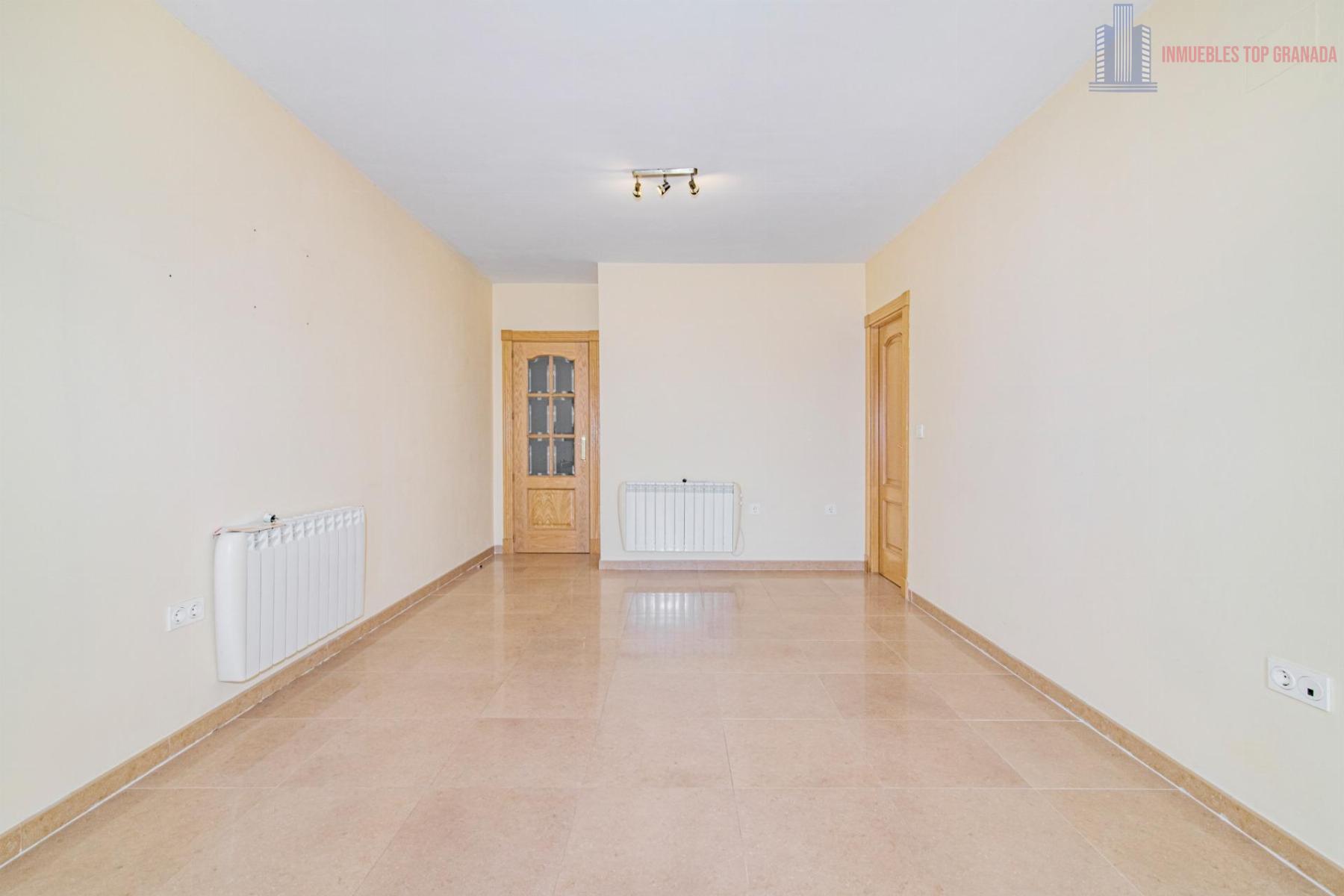 For sale of flat in Atarfe