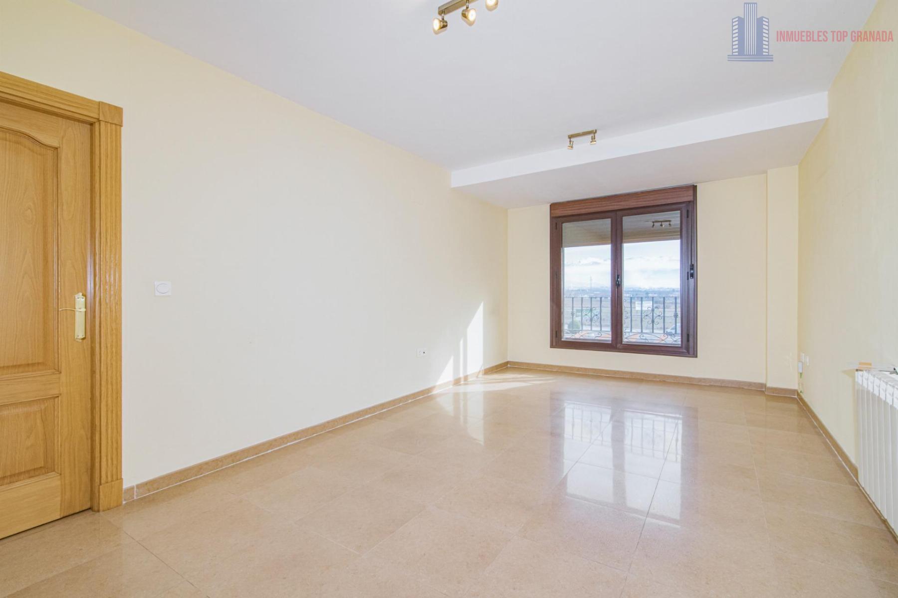 For sale of flat in Atarfe