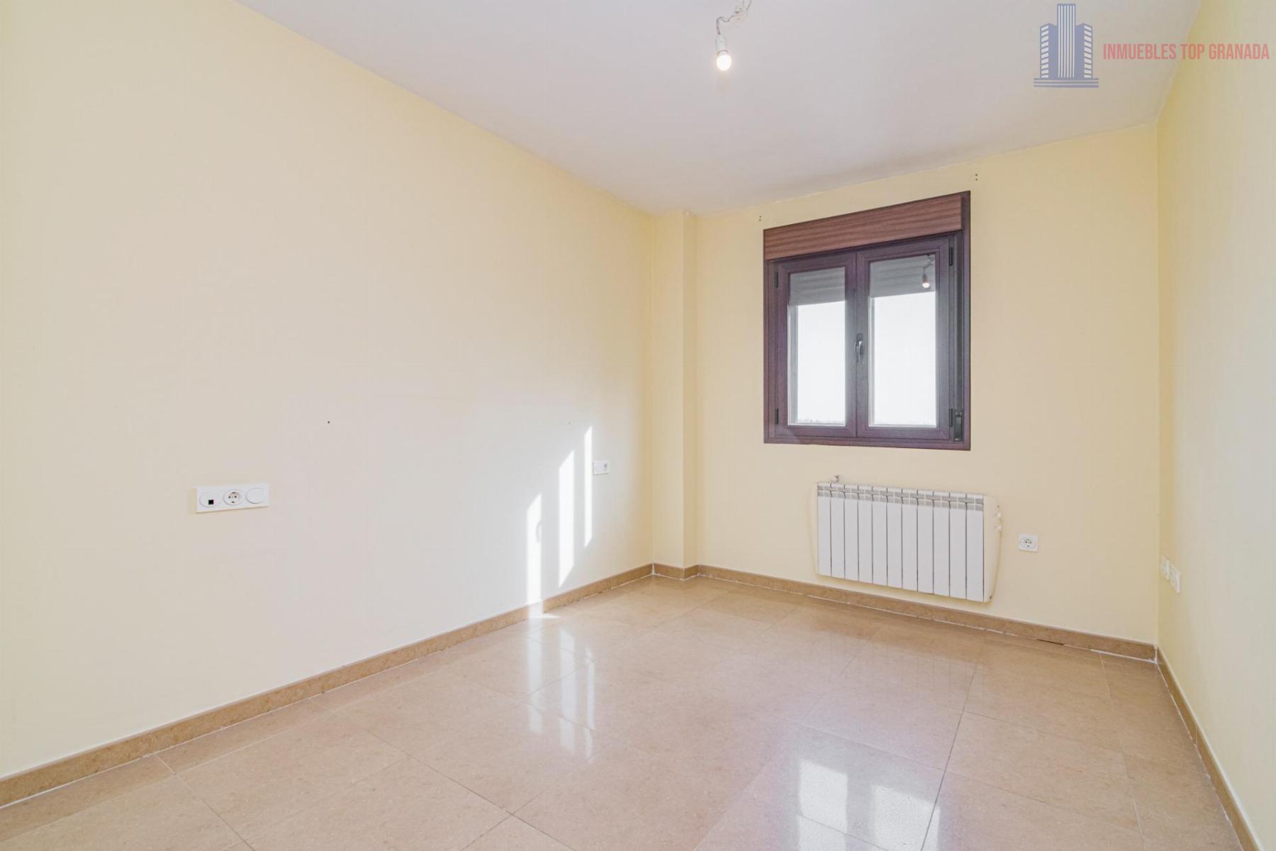 For sale of flat in Atarfe