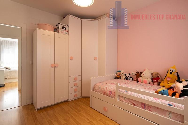 For sale of flat in Churriana de la Vega