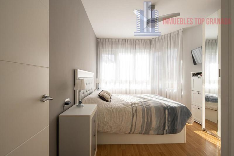 For sale of flat in Churriana de la Vega
