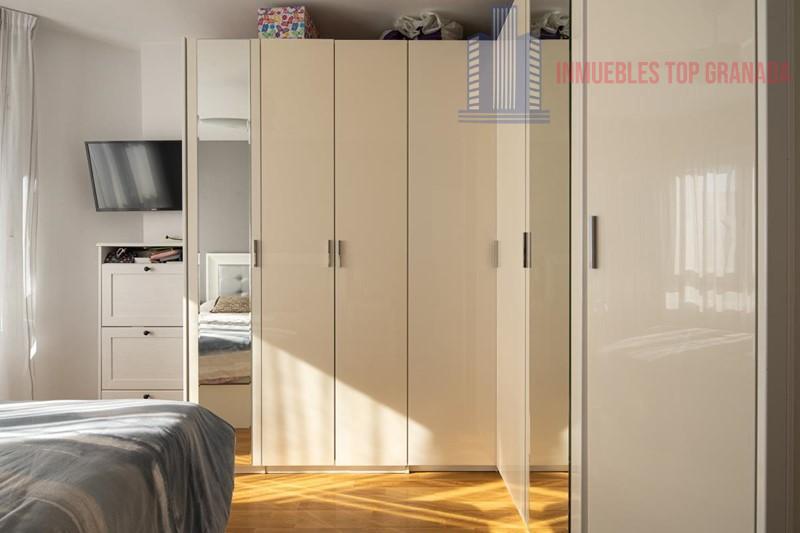 For sale of flat in Churriana de la Vega