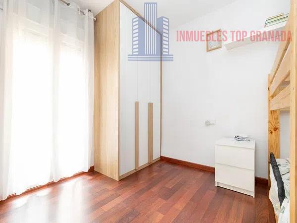 Venta de piso en Granada