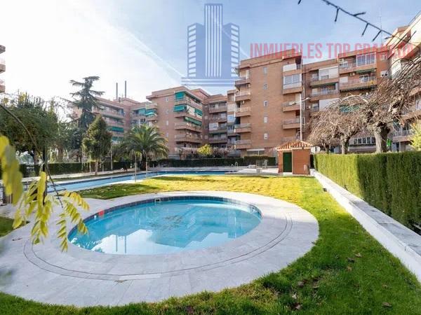 Venta de piso en Granada