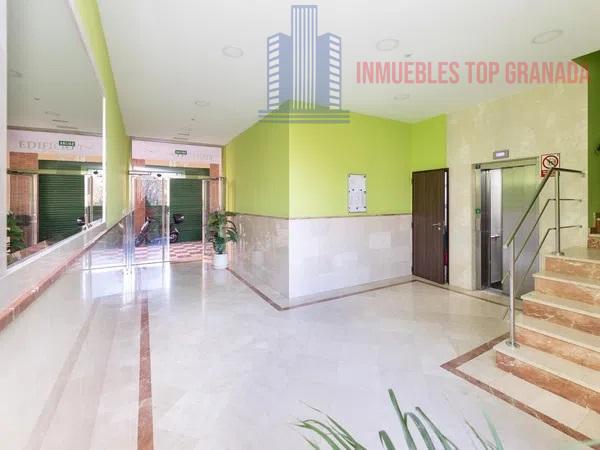 Venta de piso en Granada