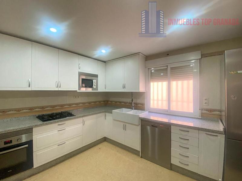 For sale of flat in Padul
