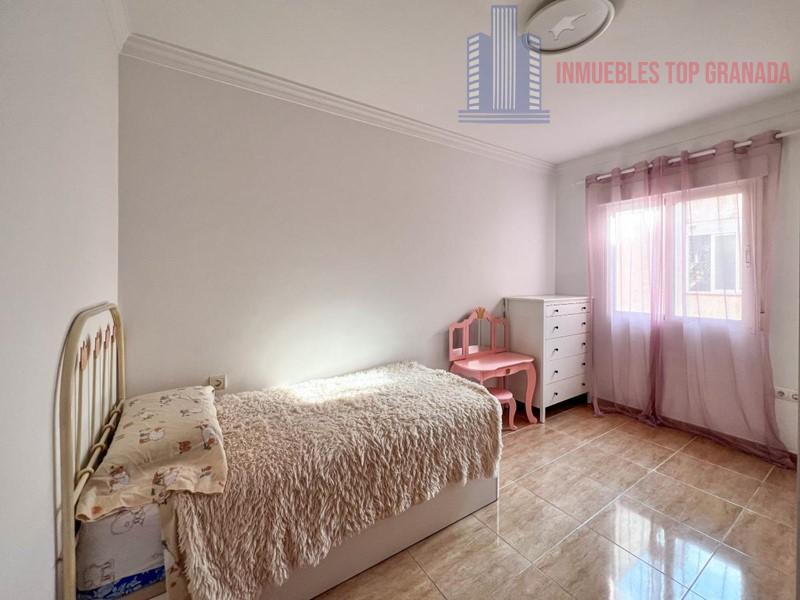 For sale of flat in Padul