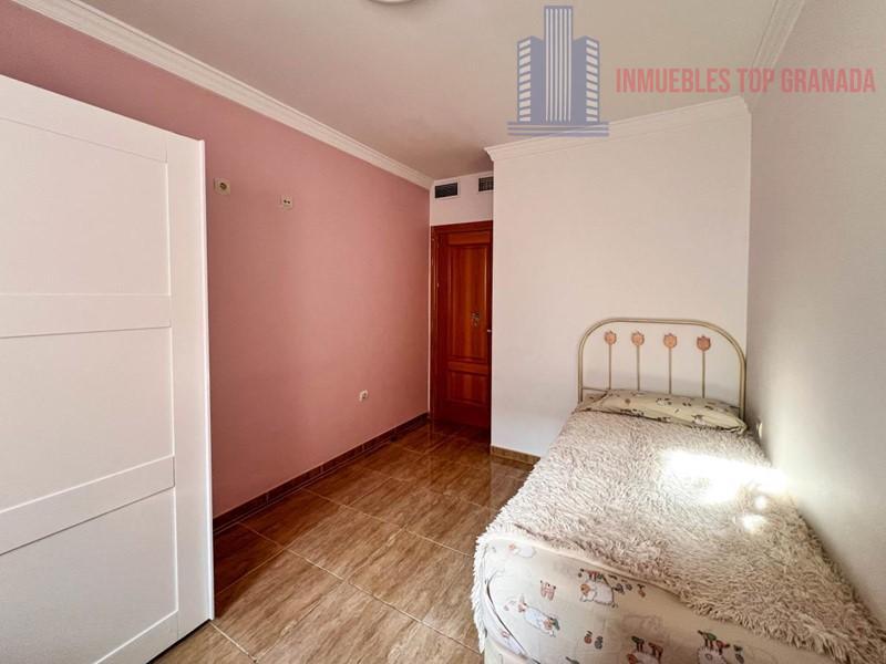 For sale of flat in Padul