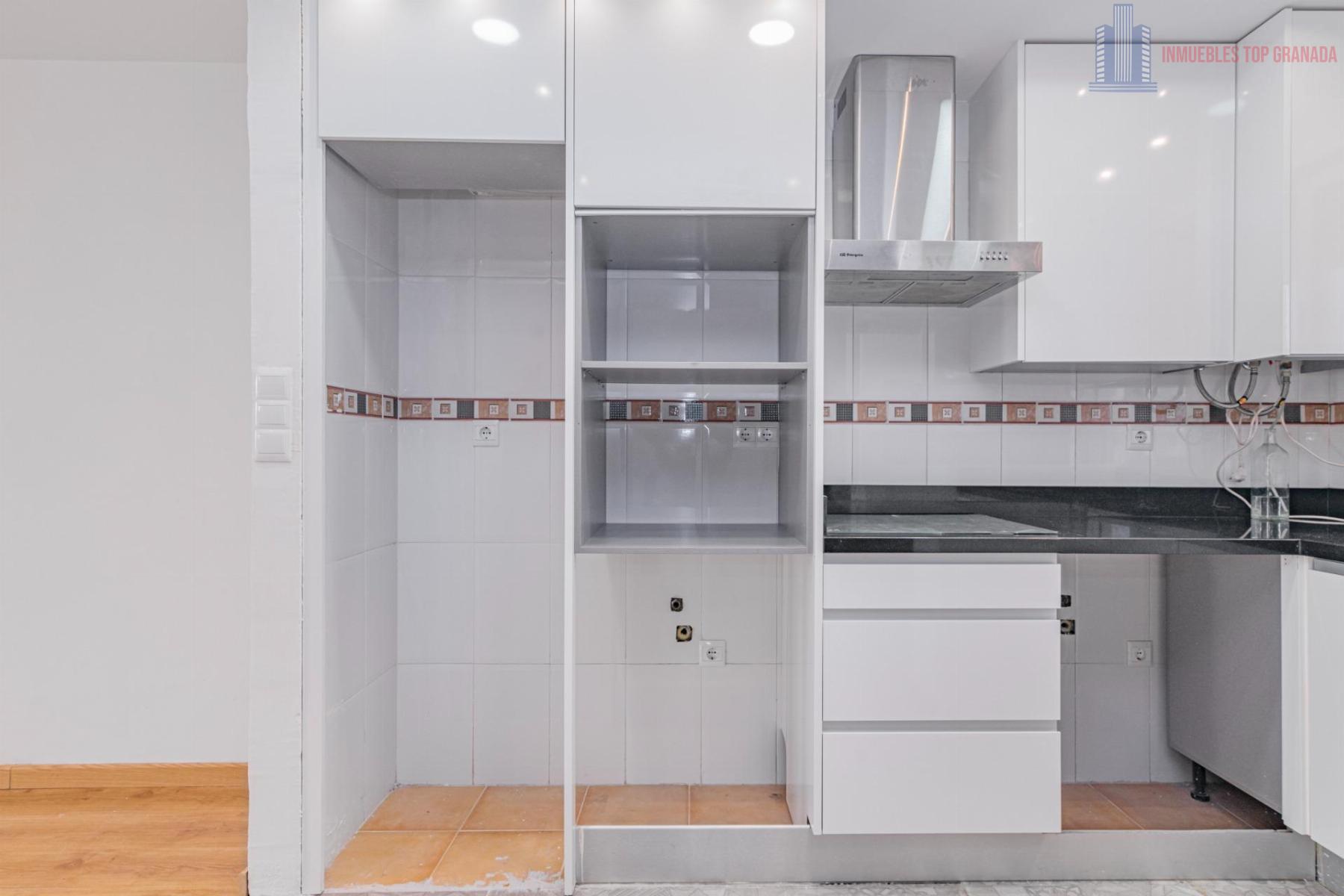 For sale of flat in Las Gabias