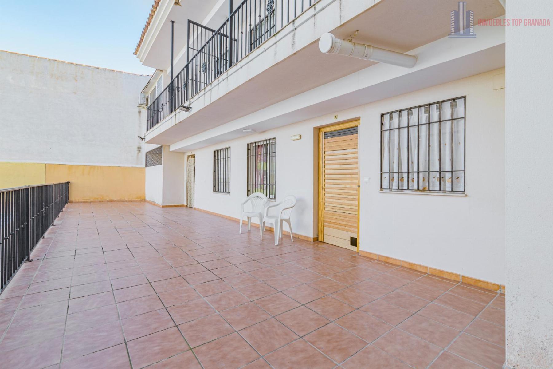 For sale of flat in Las Gabias