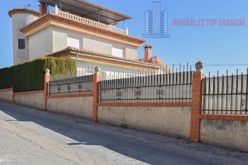 For sale of chalet in Cenes de la Vega
