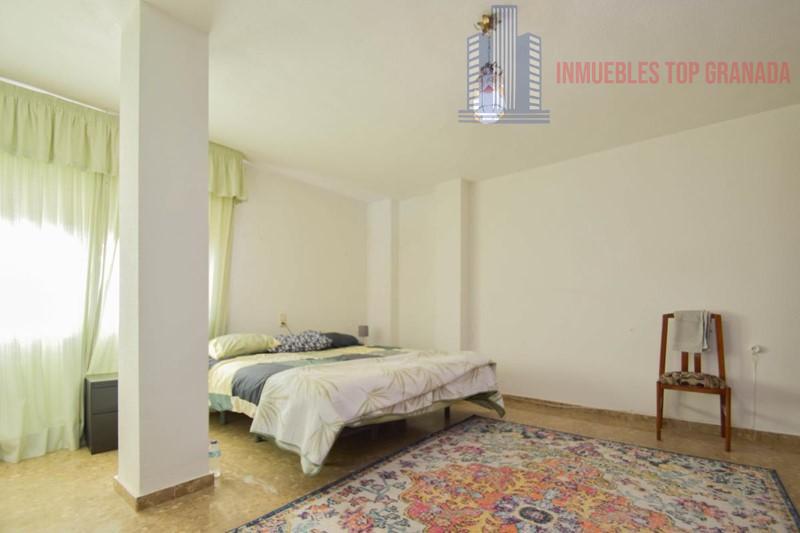 For sale of chalet in Cenes de la Vega