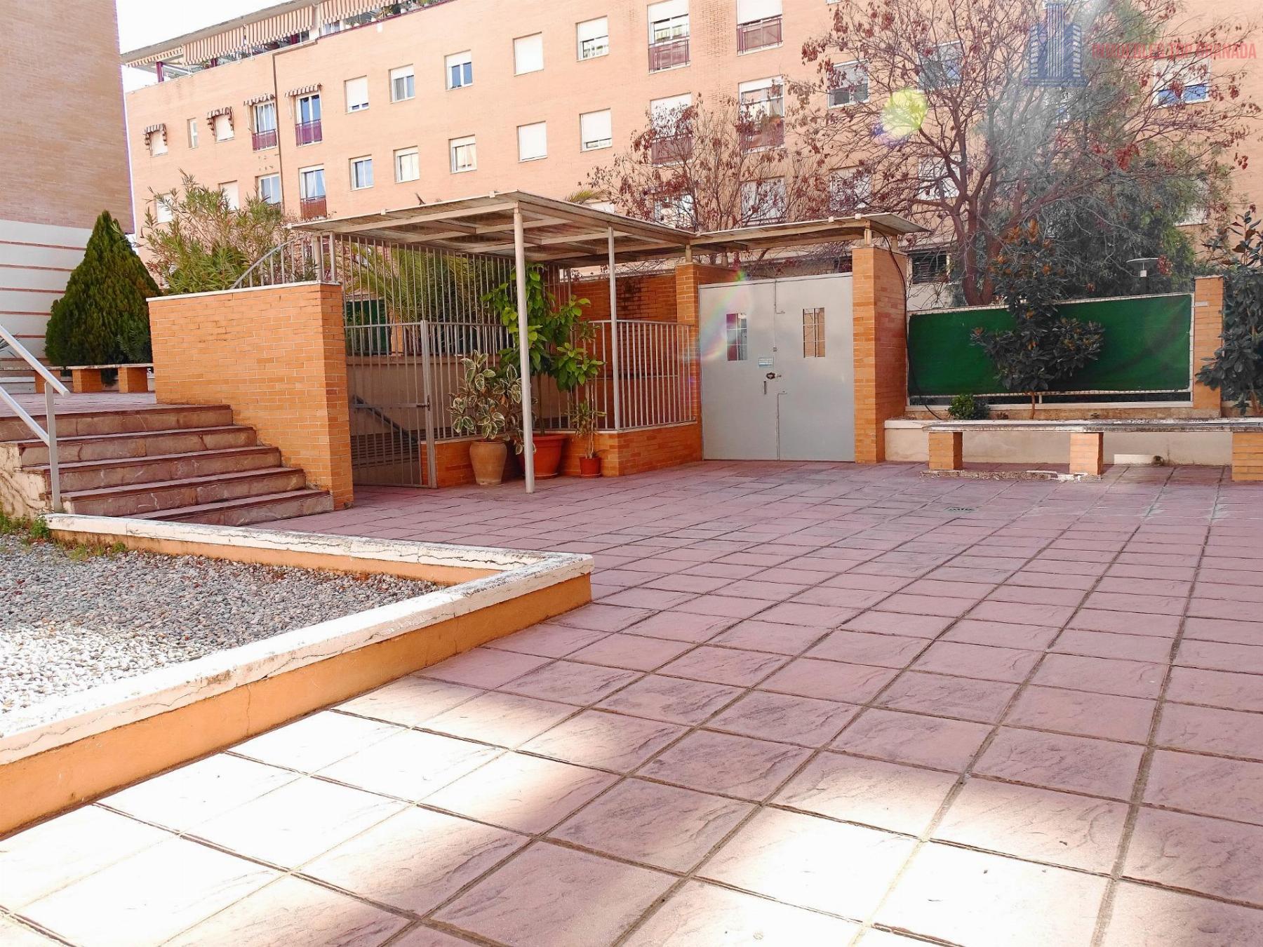 Venta de piso en Granada