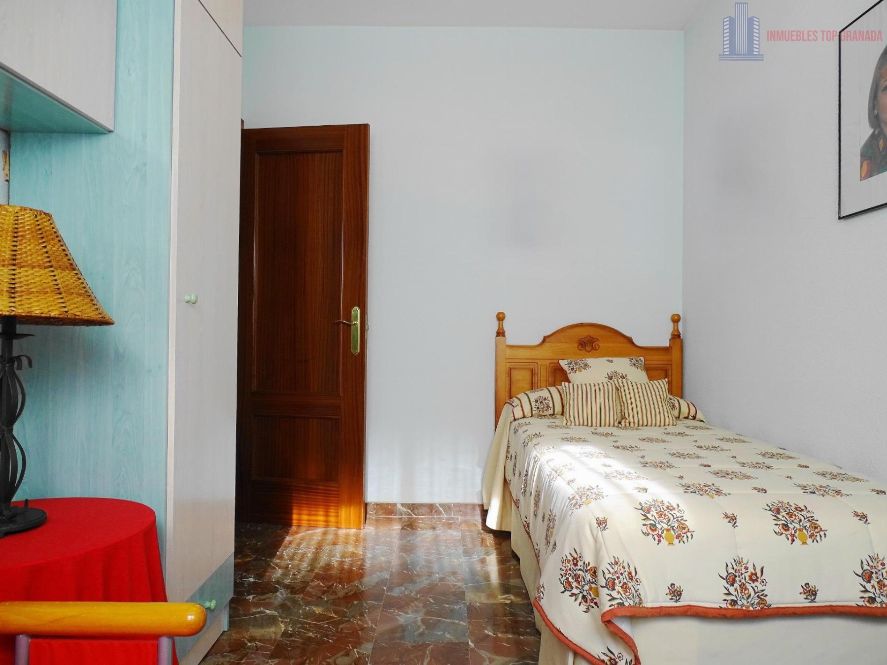 Venta de piso en Granada